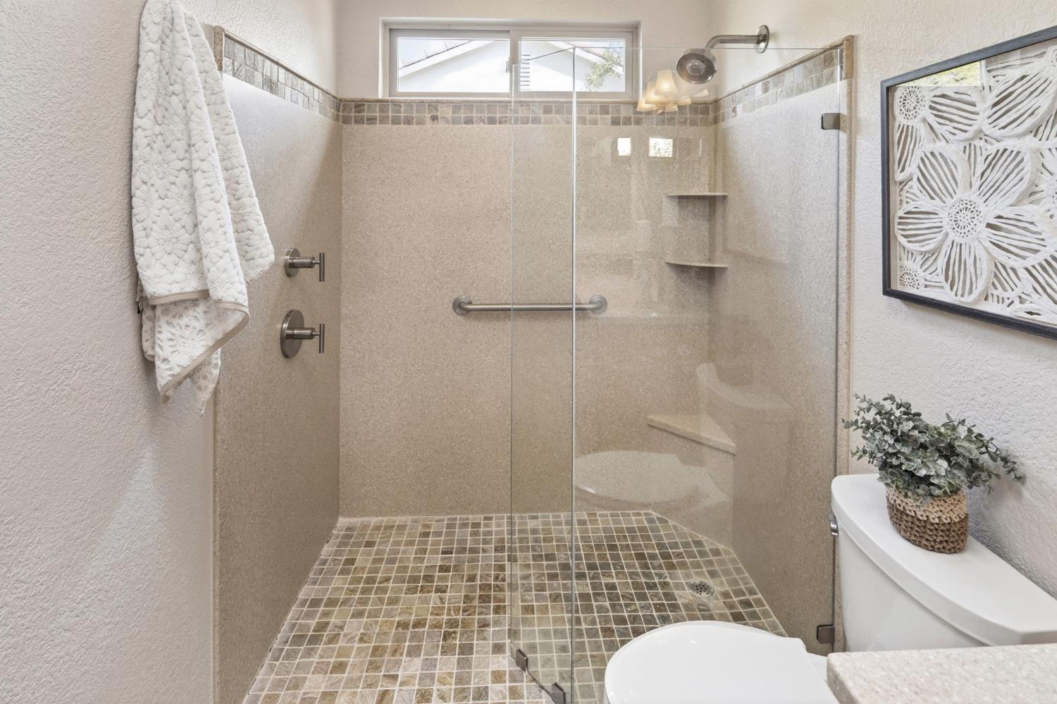 1230 Sun Valley Loop Lincoln, CA 95648 - Photo 15 of 40