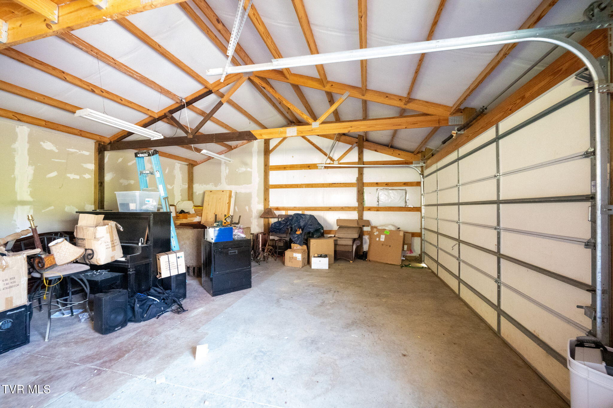 1458 Dry Hill Road Butler, TN 37640 - Photo 34 of 55 20-web-or-mls-EXT_1874
