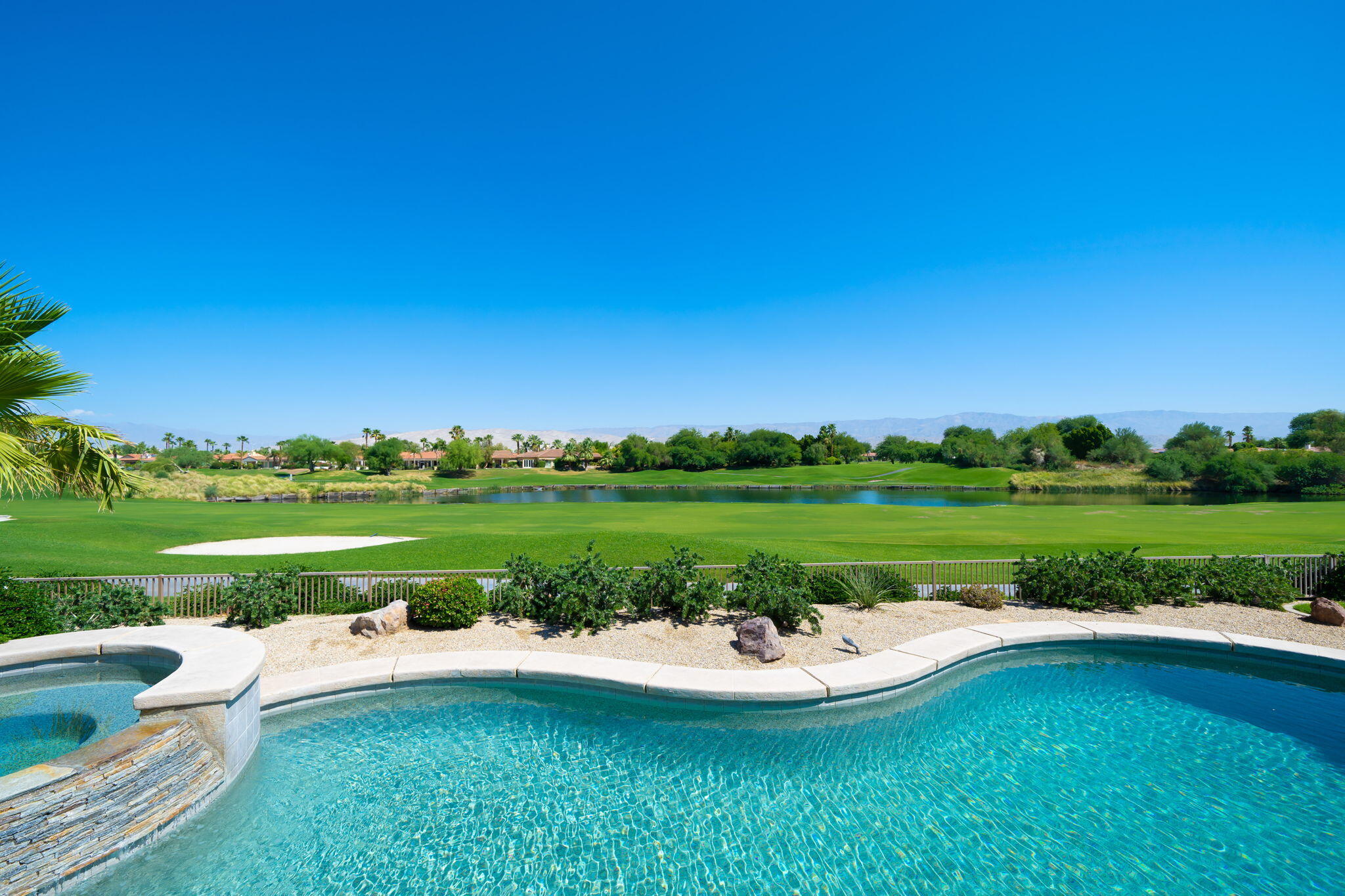 142 Loch Lomond Road Rancho Mirage, CA 92270 - Photo 38 of 62 57-web-or-mls-JBLochInteriors_2023_029