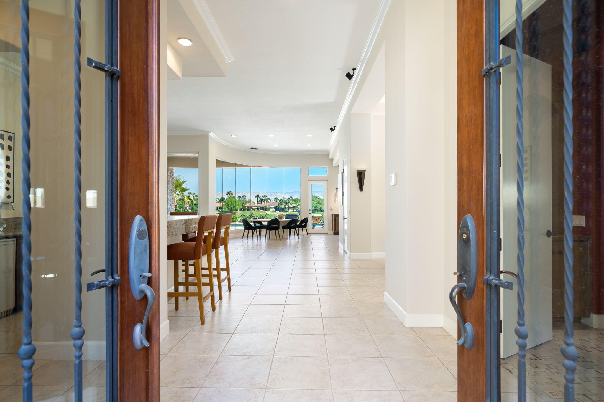 142 Loch Lomond Road Rancho Mirage, CA 92270 - Photo 10 of 62 36-web-or-mls-JBLochInteriors_2023_008