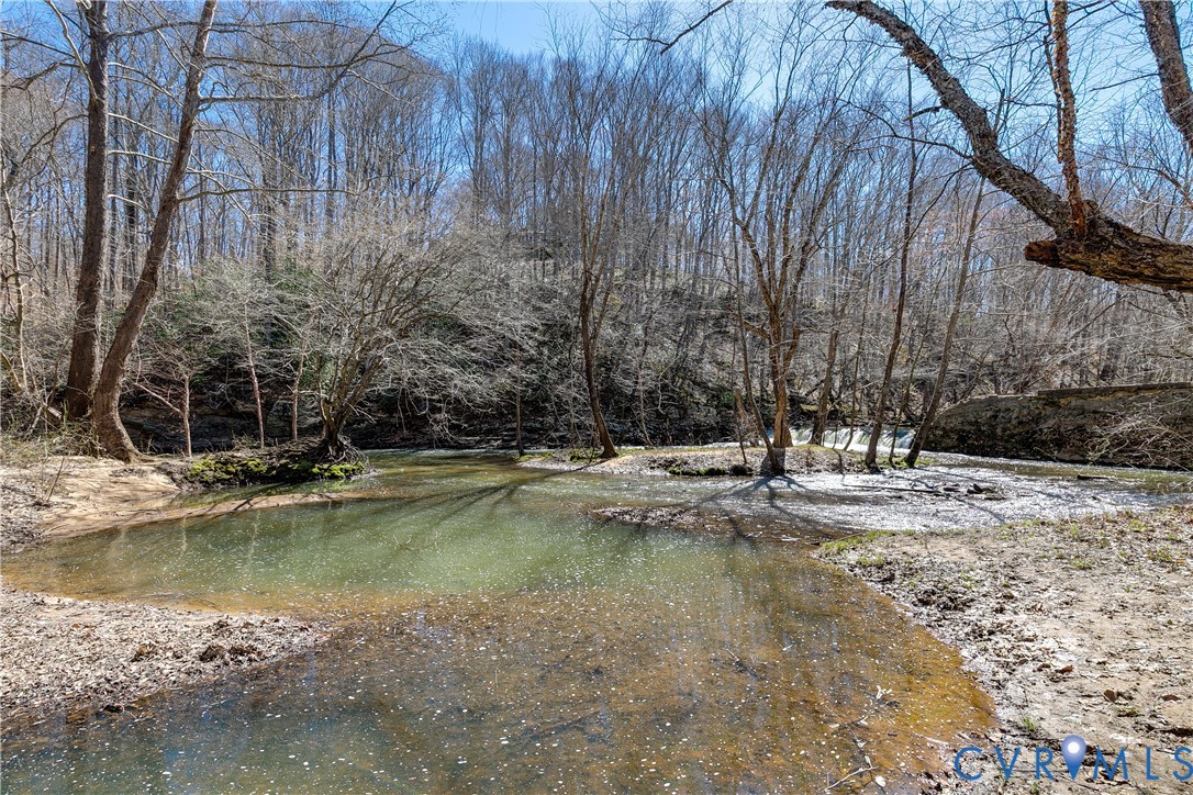 14 Ca Ira Road Cumberland, VA 23040 - Photo 4 of 35