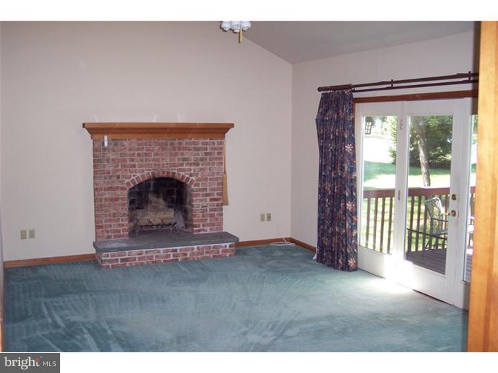 2495 Rosenberry Road Gilbertsville, PA 19525 - Photo 4 of 9 Family Room