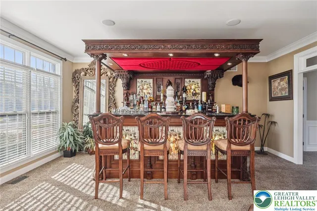 $895,000 | 25 Saddle Lane, Easton, PA 18045