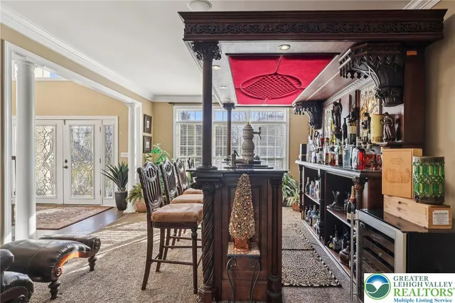 $895,000 | 25 Saddle Lane, Easton, PA 18045