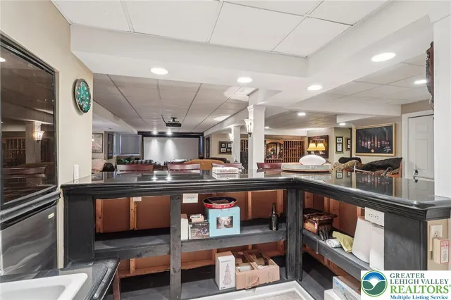 $895,000 | 25 Saddle Lane, Easton, PA 18045