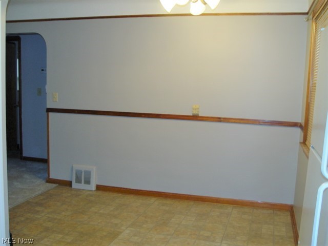5408 Ackley Road Parma, OH 44129 - Photo 7 of 35 Large eating area