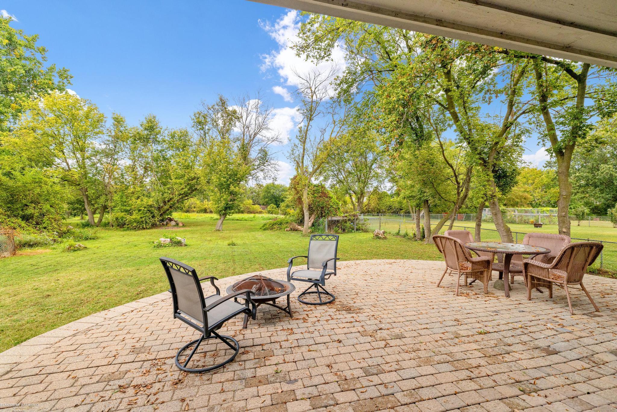 17609 21 Mile Road Macomb, MI 48044 - Photo 36 of 41 50190272-6b47f8b5-9c1f-41b1-aeac-7d931d73d92f.JPG