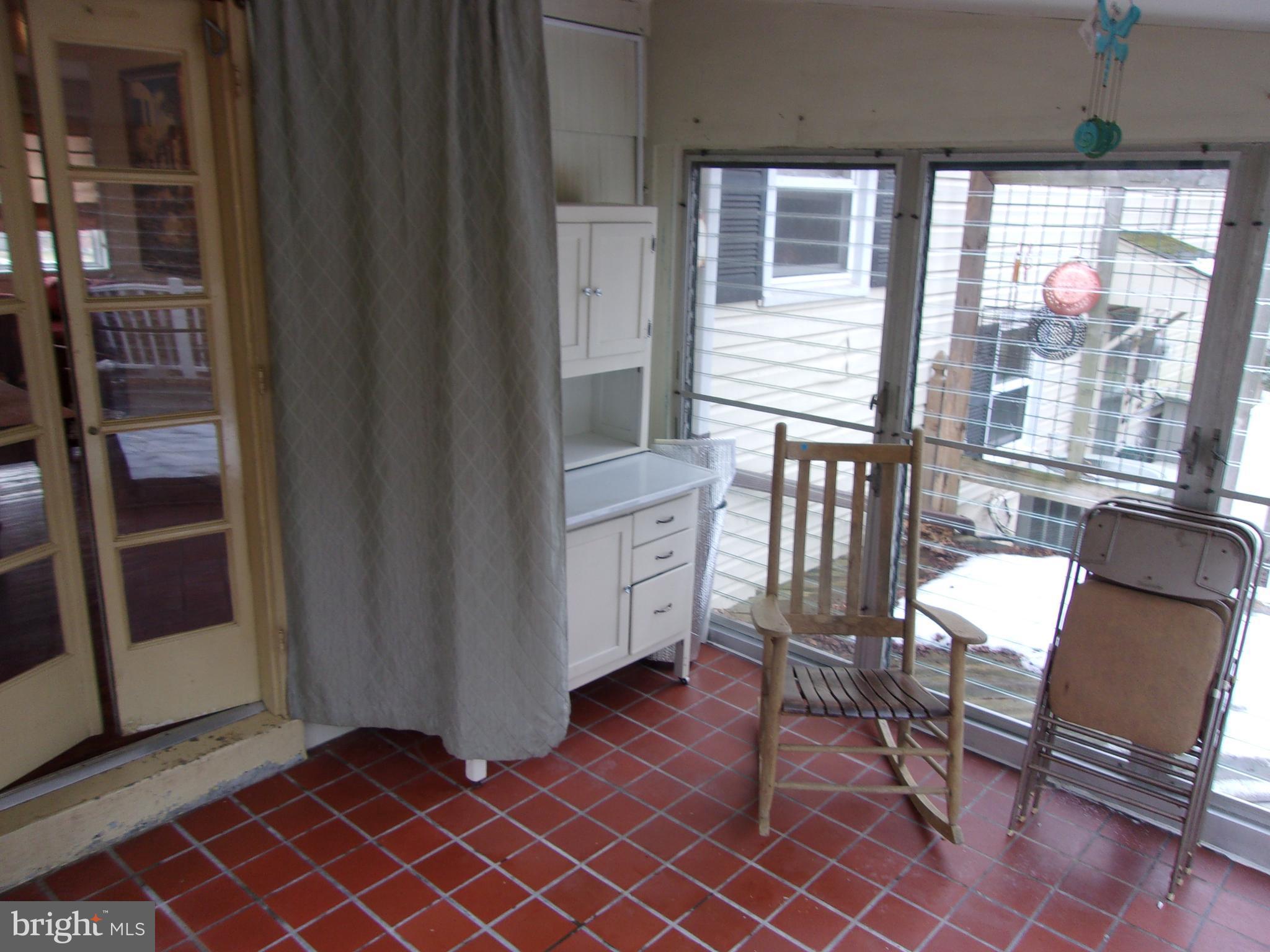 1916 Rollingwood Road Baltimore, MD 21228 - Photo 18 of 24 Exterior (Rear)