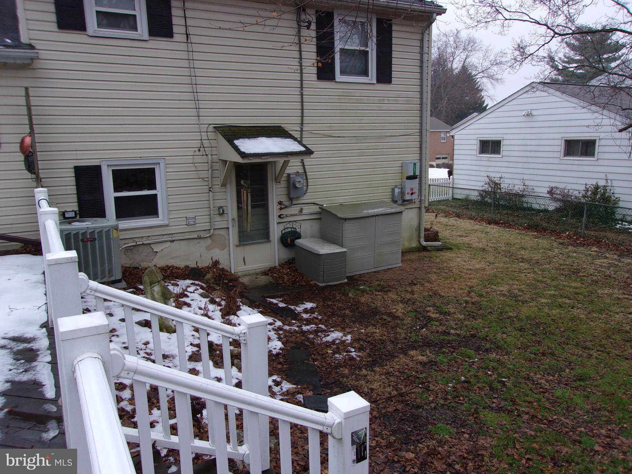 1916 Rollingwood Road Baltimore, MD 21228 - Photo 20 of 24 Exterior (Rear)