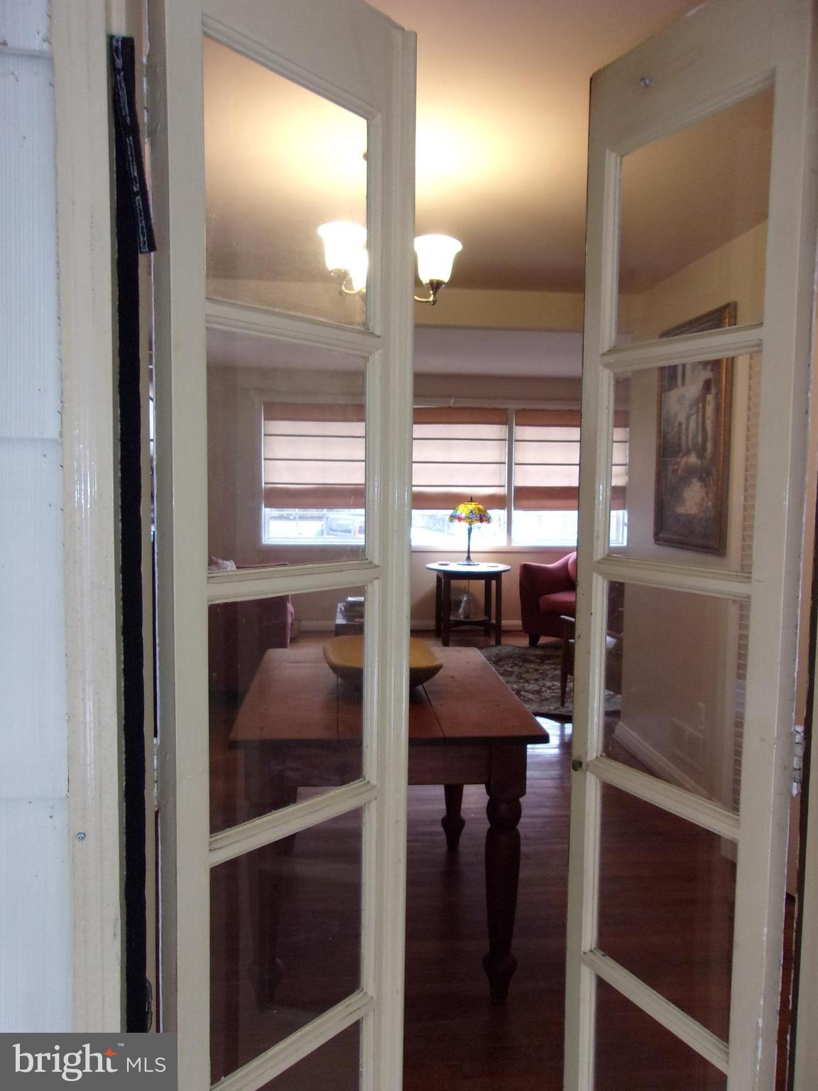 1916 Rollingwood Road Baltimore, MD 21228 - Photo 5 of 24 Dining Room