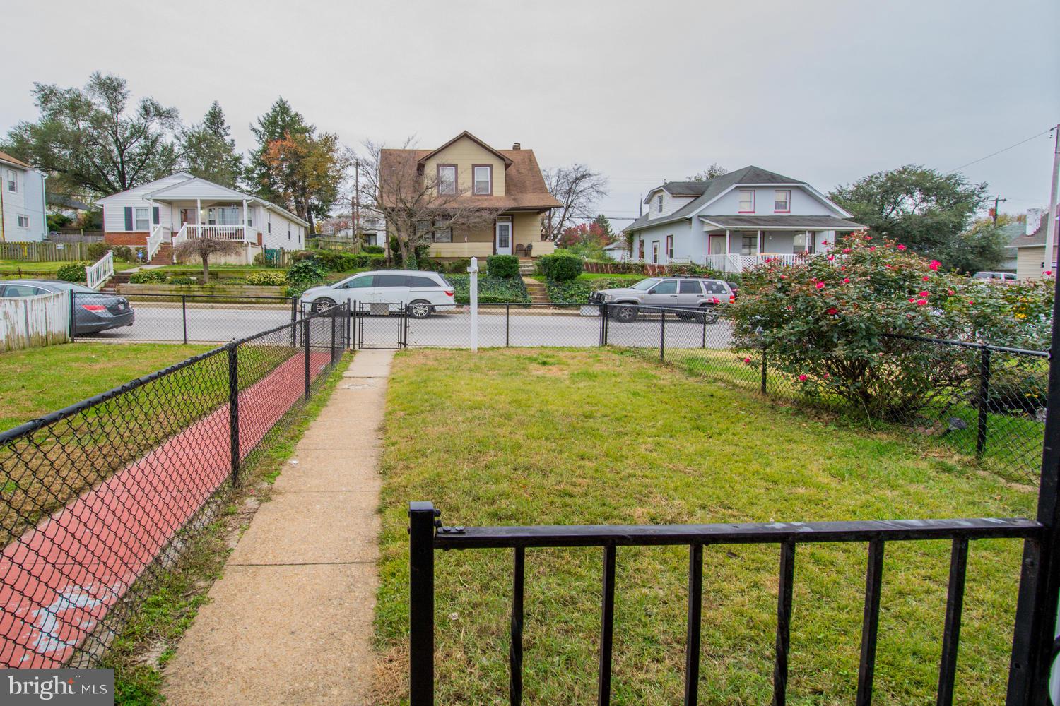 144 West Edgevale Road Baltimore, MD 21225 - Photo 2 of 15 Front Yard
