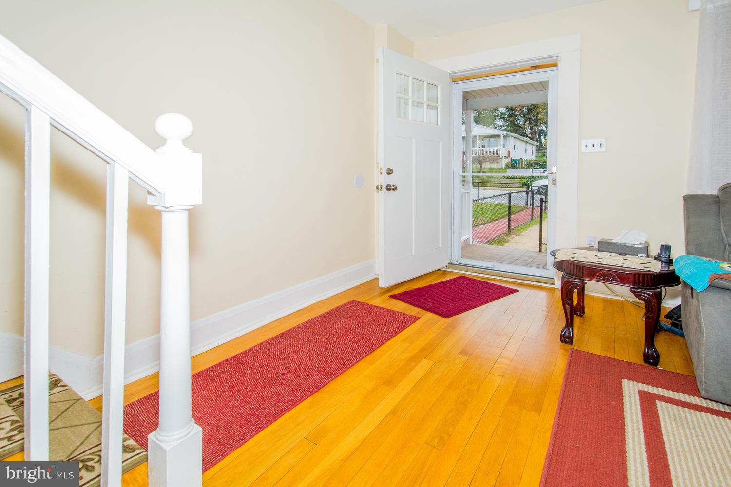 144 West Edgevale Road Baltimore, MD 21225 - Photo 3 of 15 Entrance