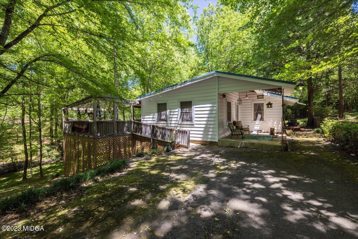 1101 Tucker Road Macon, GA 31210 - Photo 2 of 24 01-267A1048