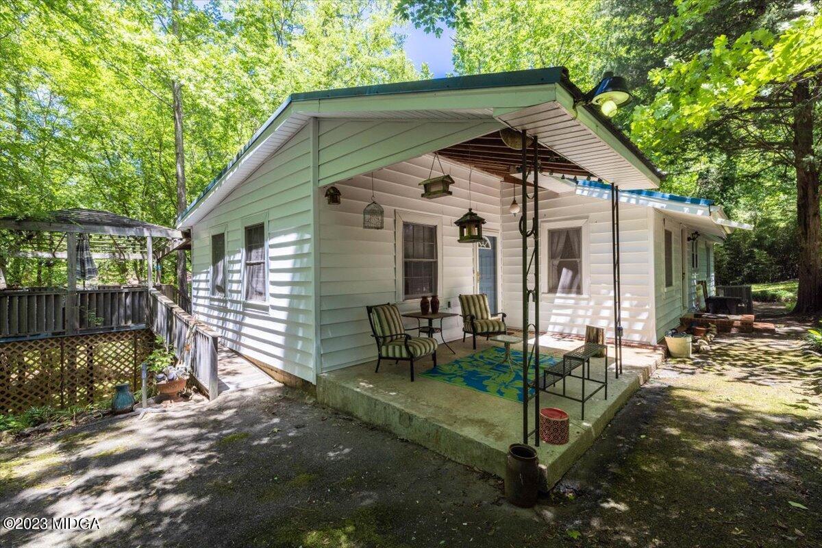 1101 Tucker Road Macon, GA 31210 - Photo 3 of 24 02-267A1049