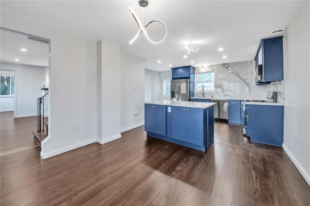 162 Fairfax Road Pittsburgh, PA 15221 - Photo 8 of 25 Gallery Image 8