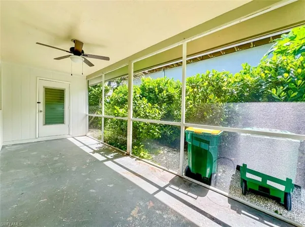 $1,895 | 746 109th Avenue North, Naples, FL 34108