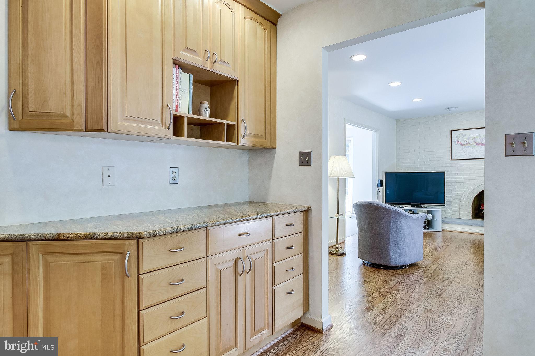 4902 Old Well Road Annandale, VA 22003 - Photo 15 of 62