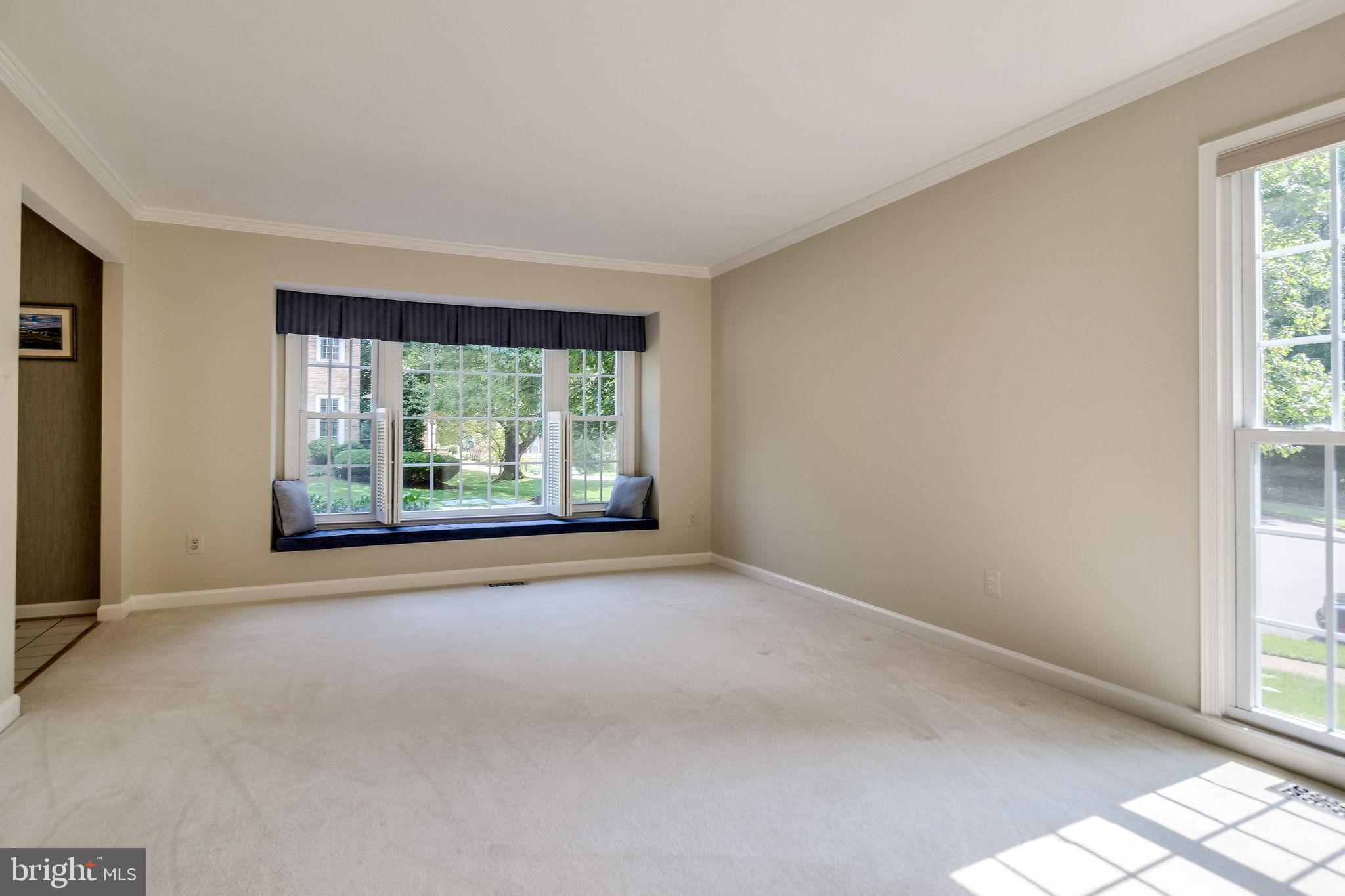 4902 Old Well Road Annandale, VA 22003 - Photo 6 of 62