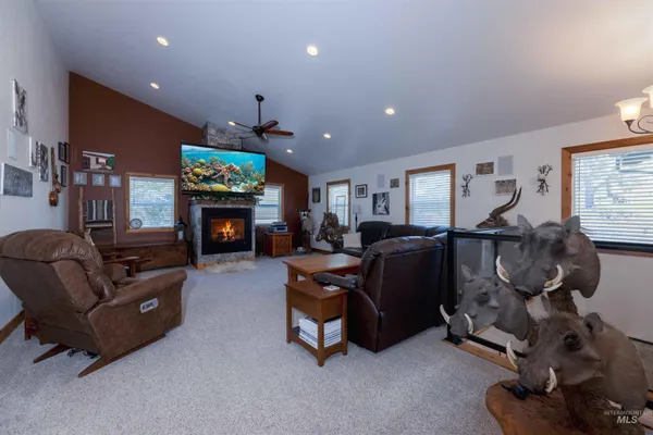 $1,400,000 | 1057 Nicholson Road, Potlatch, ID 83855