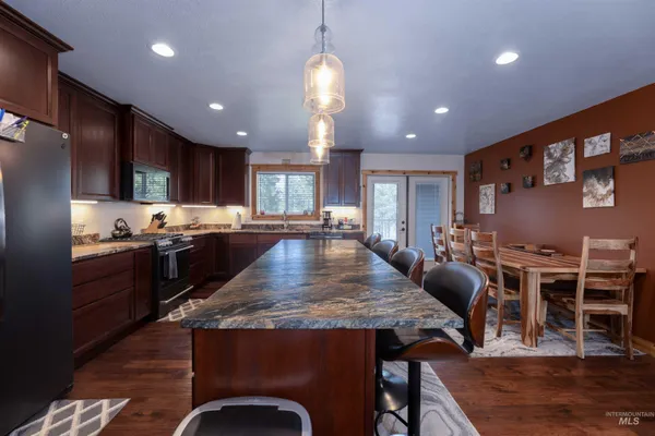 $1,400,000 | 1057 Nicholson Road, Potlatch, ID 83855