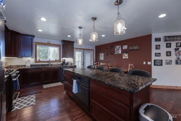 $1,400,000 | 1057 Nicholson Road, Potlatch, ID 83855