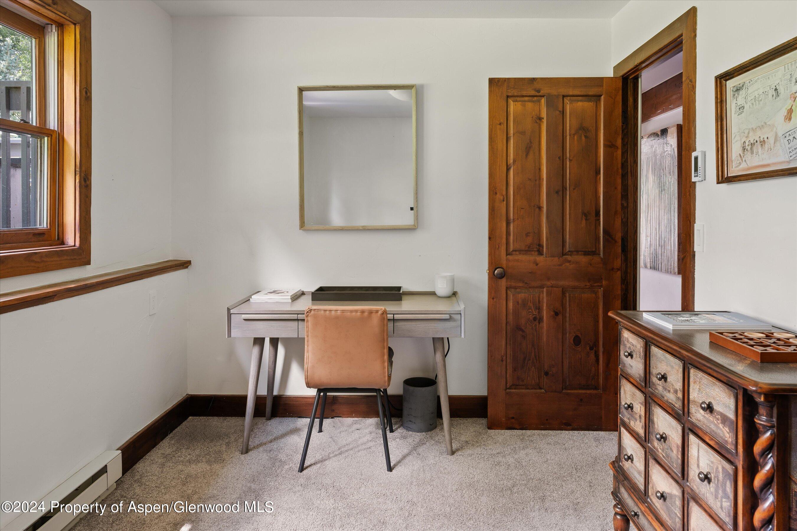 32 Nathan Lane Basalt, CO 81621 - Photo 20 of 48 Guest room / office