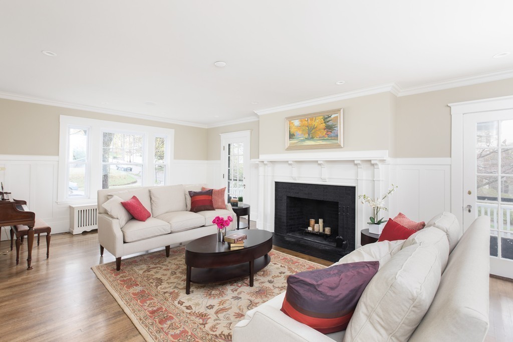 147 Clinton Road Brookline, MA 02445 - Photo 4 of 30