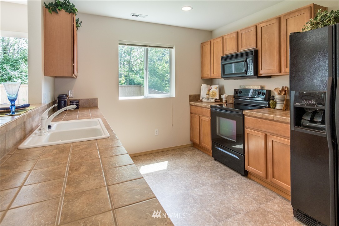 15509 40th Drive Southeast Bothell, WA 98012 - Photo 10 of 25