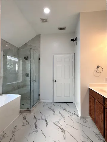 $2,650 | 18507 South Raven Shore Drive, Cypress, TX 77433