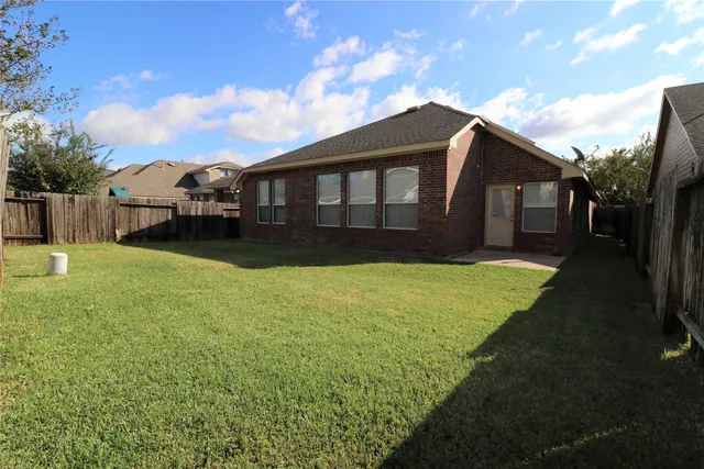 $2,650 | 18507 South Raven Shore Drive, Cypress, TX 77433