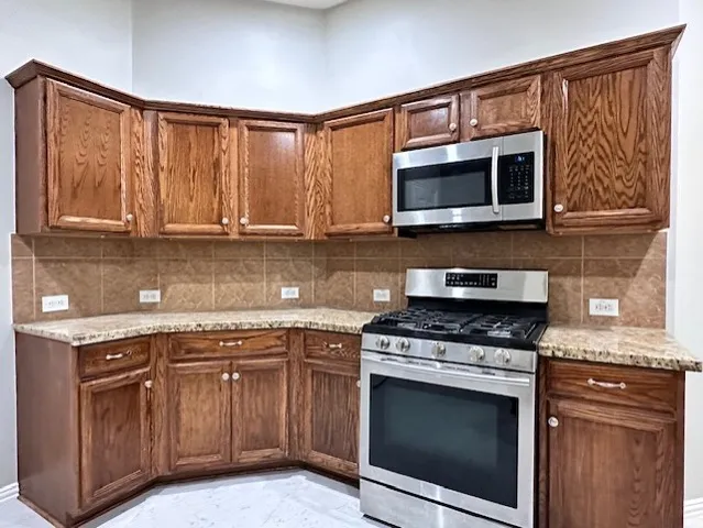 $2,650 | 18507 South Raven Shore Drive, Cypress, TX 77433