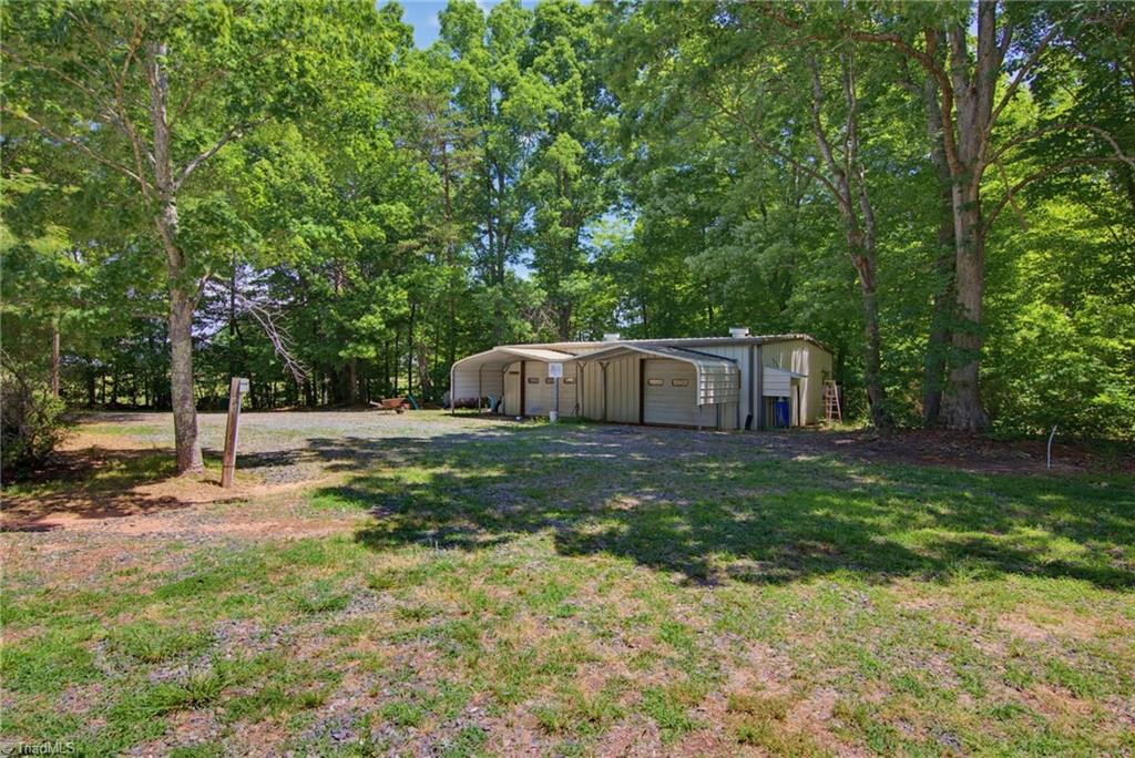 1041 Whitts Road Madison, NC 27025 - Photo 34 of 39