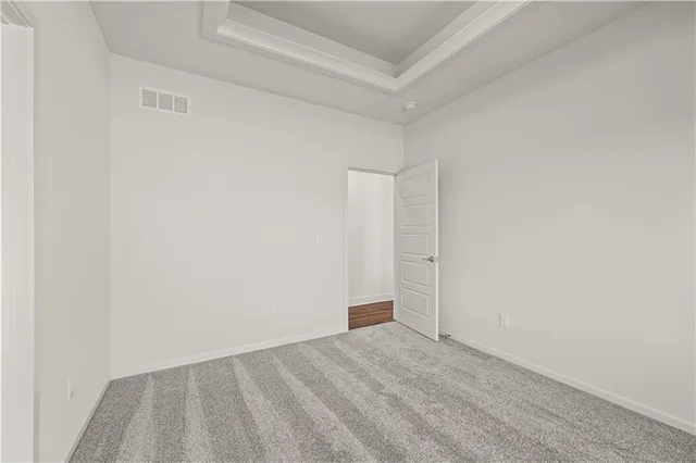 $606,740 | 7009 Northeast 102nd Court, Kansas City, MO 64156