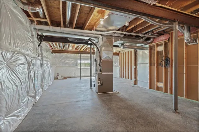 $606,740 | 7009 Northeast 102nd Court, Kansas City, MO 64156