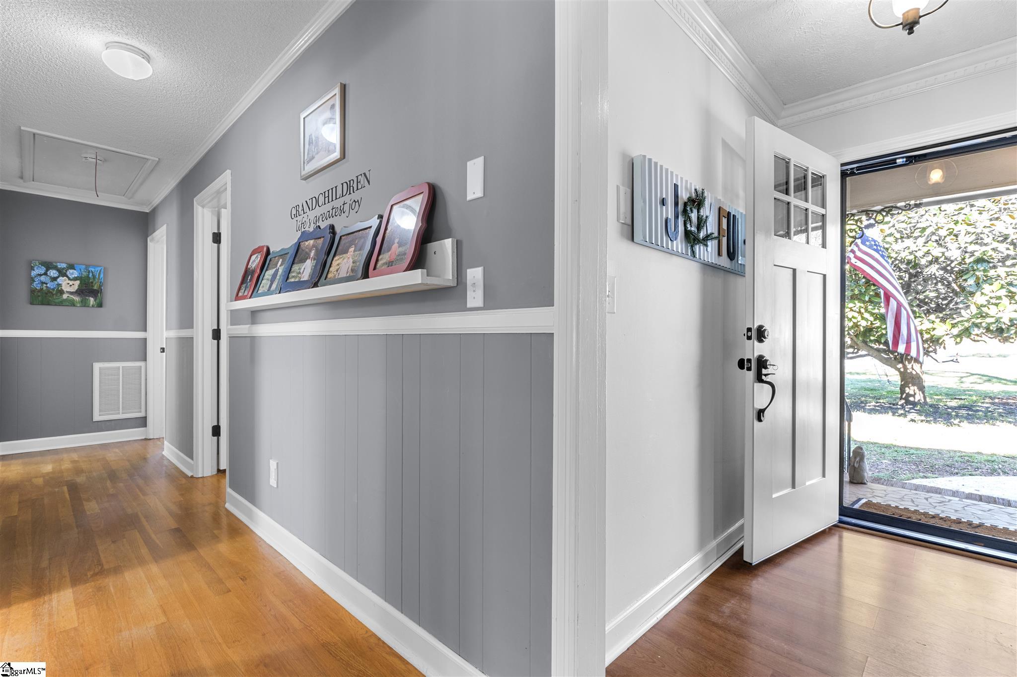 113 Wolfe Road Greer, SC 29650 - Photo 3 of 26 Gallery Image 3