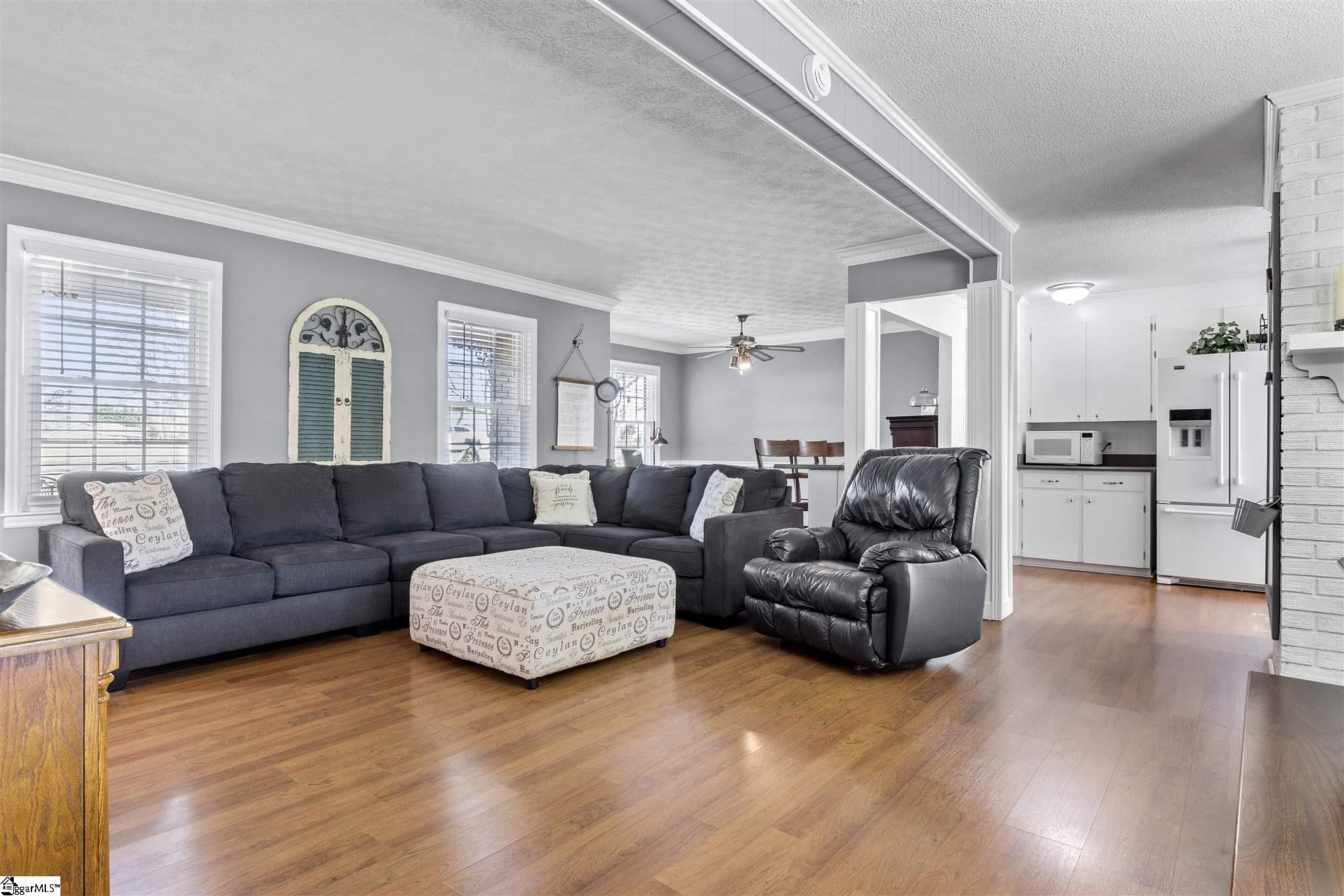 113 Wolfe Road Greer, SC 29650 - Photo 4 of 26 Gallery Image 4