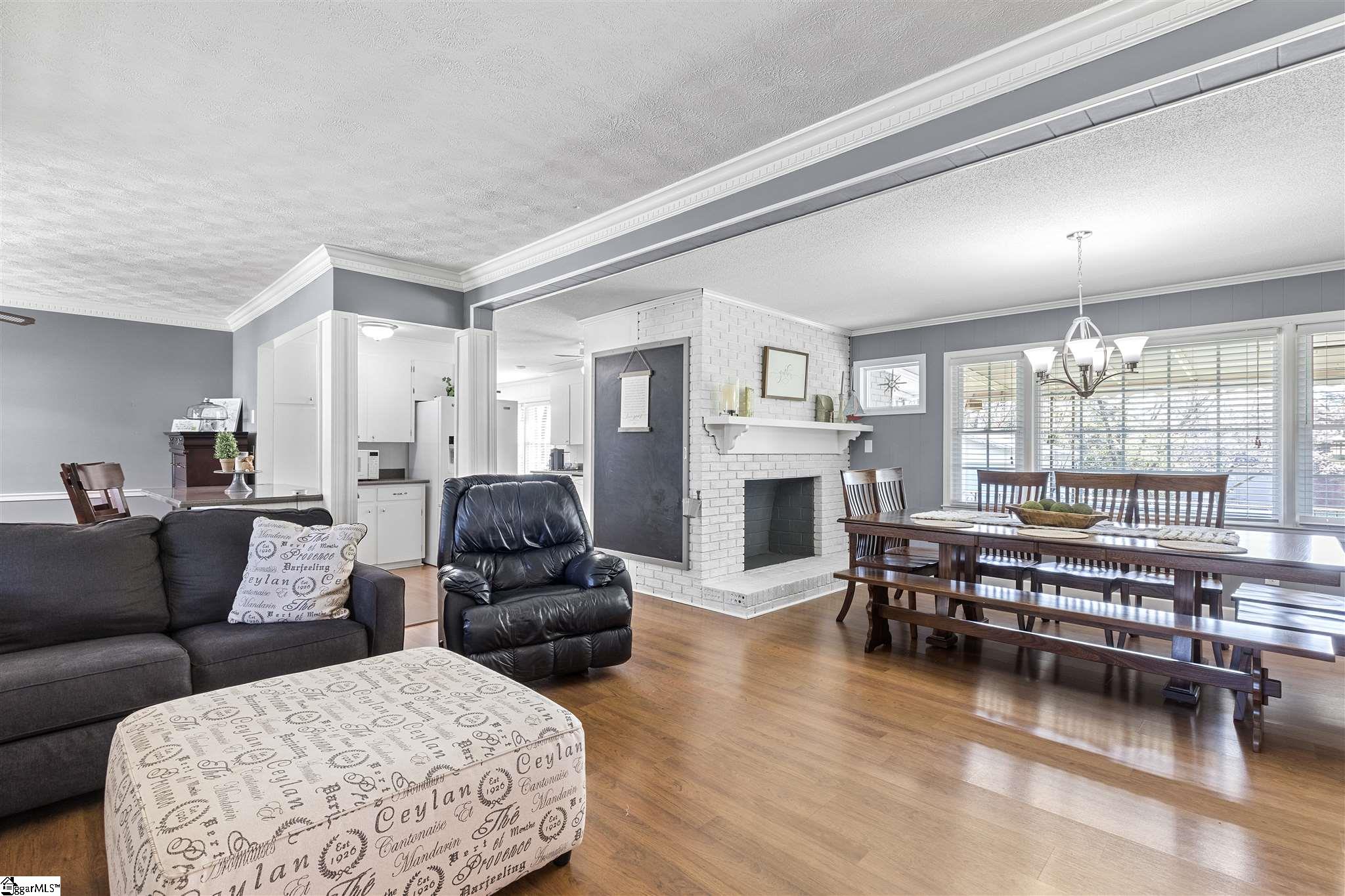 113 Wolfe Road Greer, SC 29650 - Photo 6 of 26 Gallery Image 6