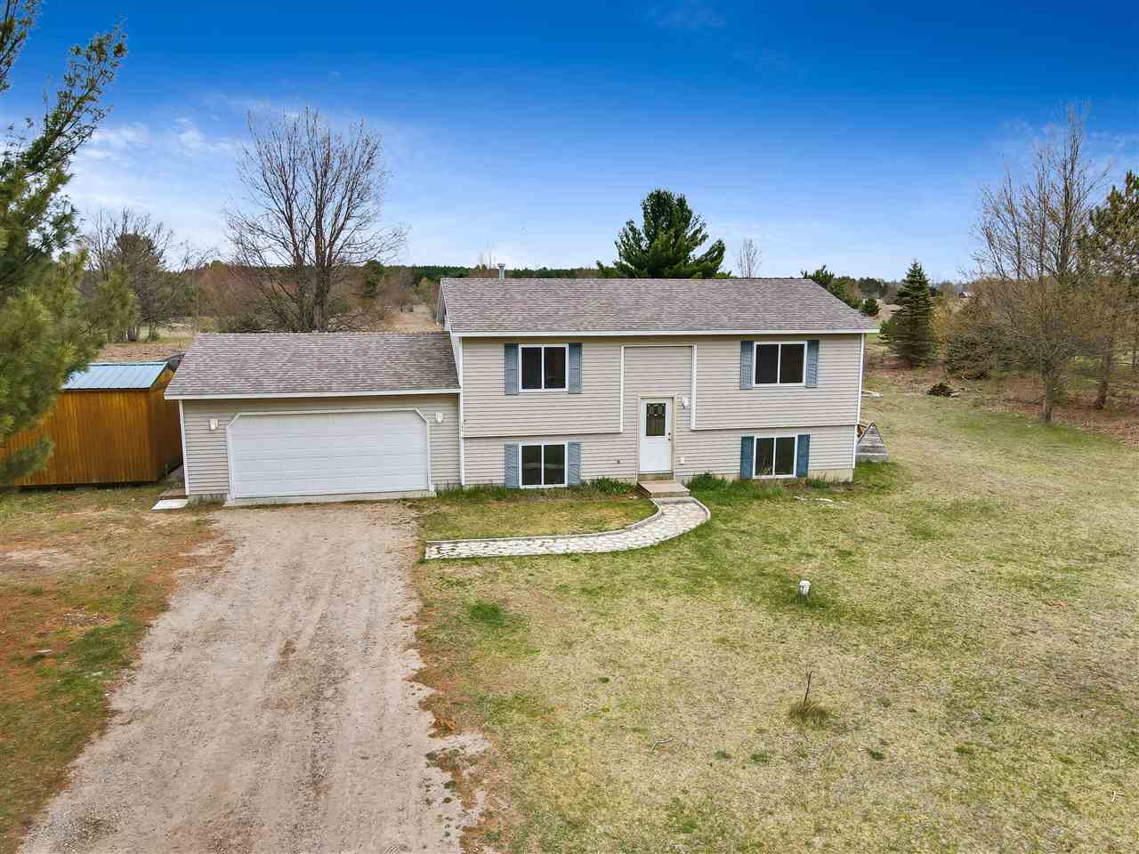 149 Wiley Road Interlochen, MI 49643 - Photo 15 of 40 1886401-14.JPG