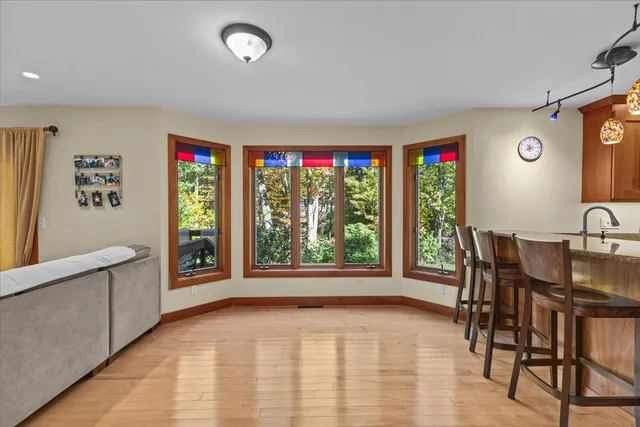 $799,000 | 362 Hidden Oaks Drive, Colchester, VT 05446