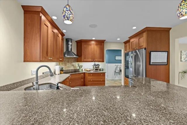 $799,000 | 362 Hidden Oaks Drive, Colchester, VT 05446