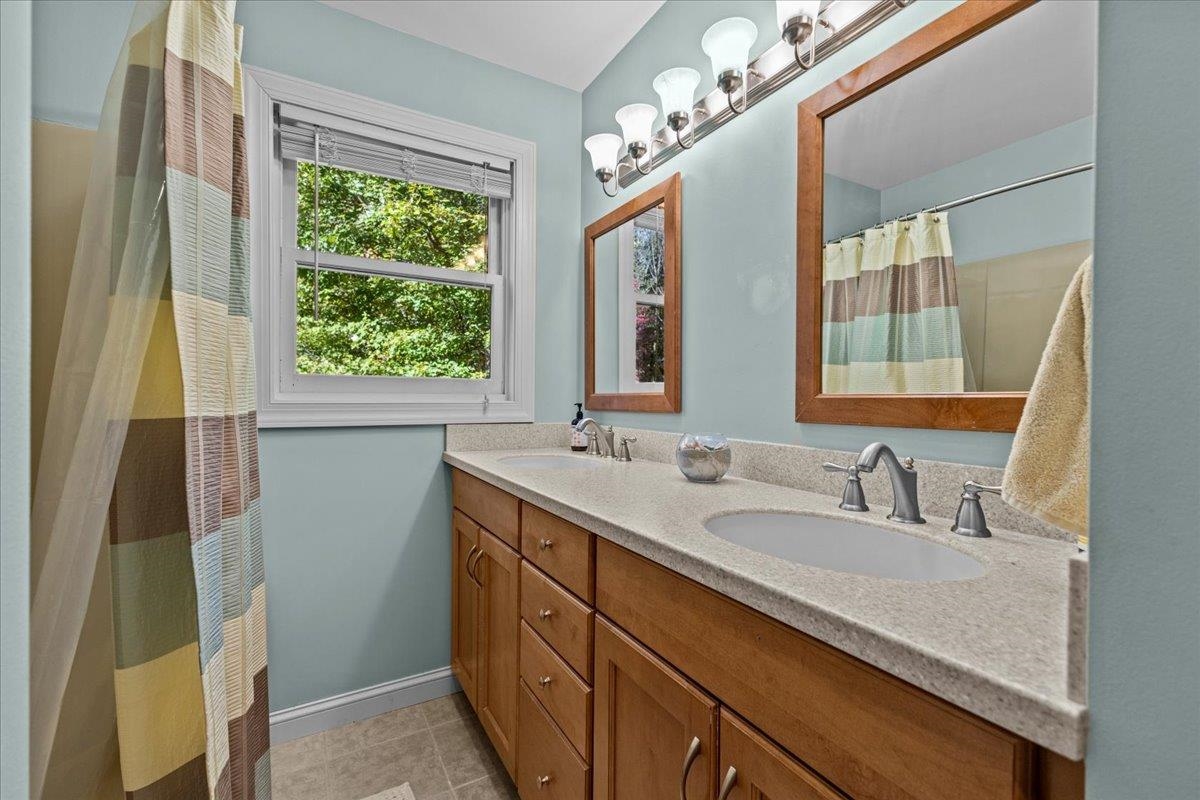 362 Hidden Oaks Drive Colchester, VT 05446 - Photo 38 of 45