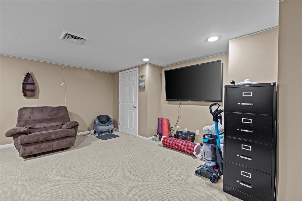 362 Hidden Oaks Drive Colchester, VT 05446 - Photo 40 of 45