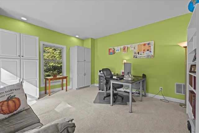 $799,000 | 362 Hidden Oaks Drive, Colchester, VT 05446