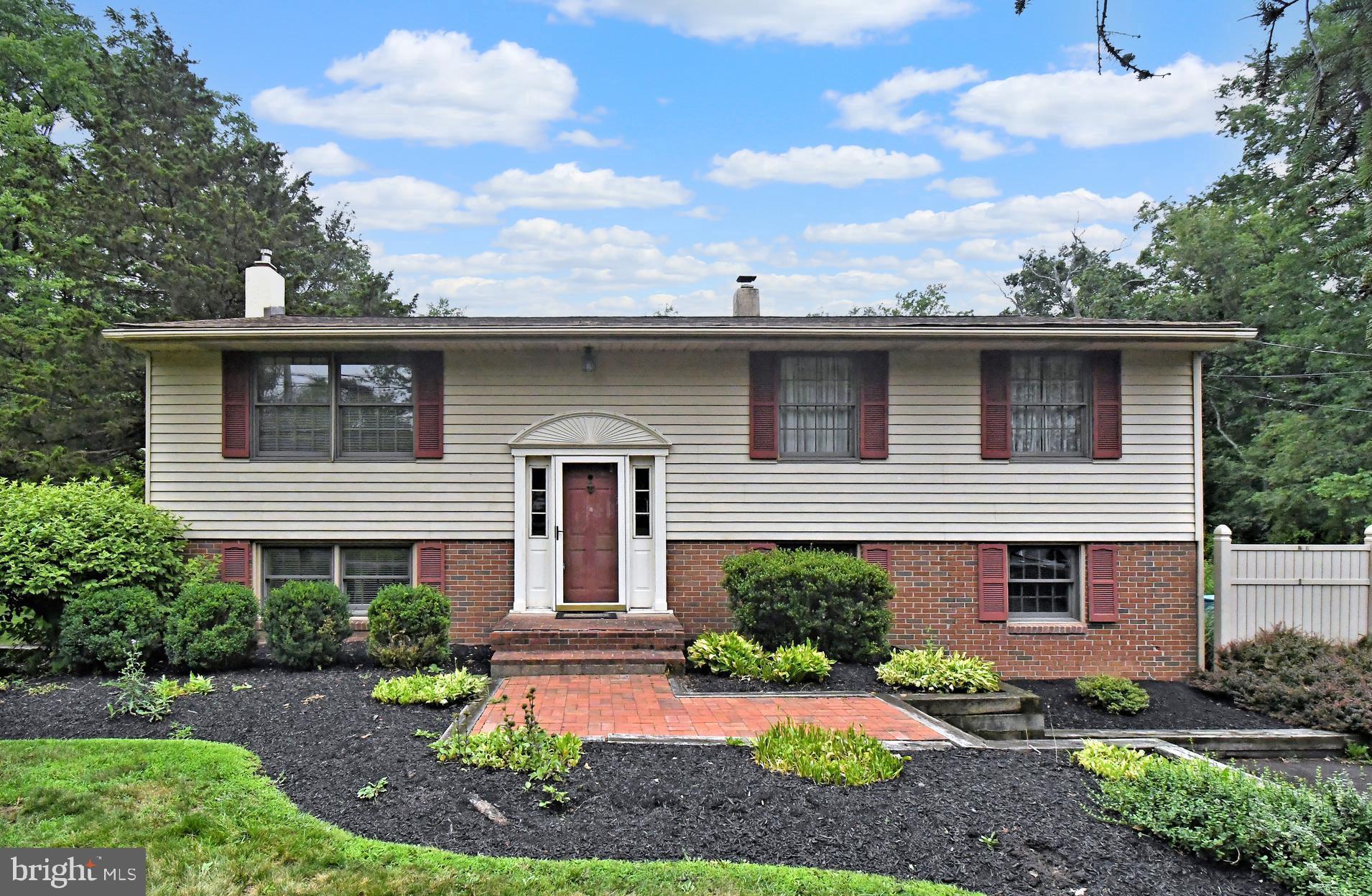 2390 Lenhart Road Colmar, PA 18915 - Photo 1 of 40