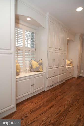 105 Goodale Road Baltimore, MD 21212 - Photo 14 of 27 a view of a kitchen with wooden floor