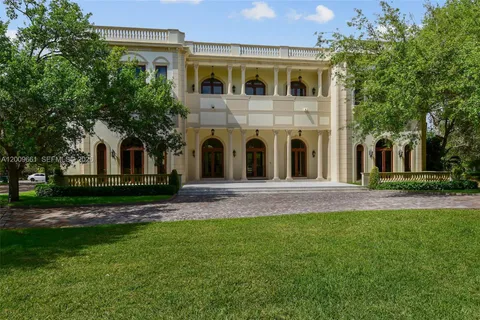 $19,800,000 | 5801 Moss Ranch Road, Pinecrest, FL 33156