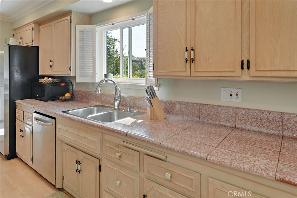 27045 Springcreek Road Rancho Palos Verdes, CA 90275 - Photo 14 of 41