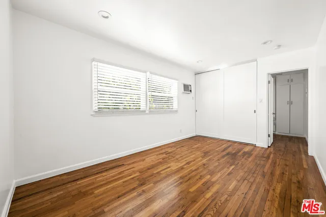 $2,995 | 502 Smithwood Drive, Unit 1/4, Beverly Hills, CA 90212