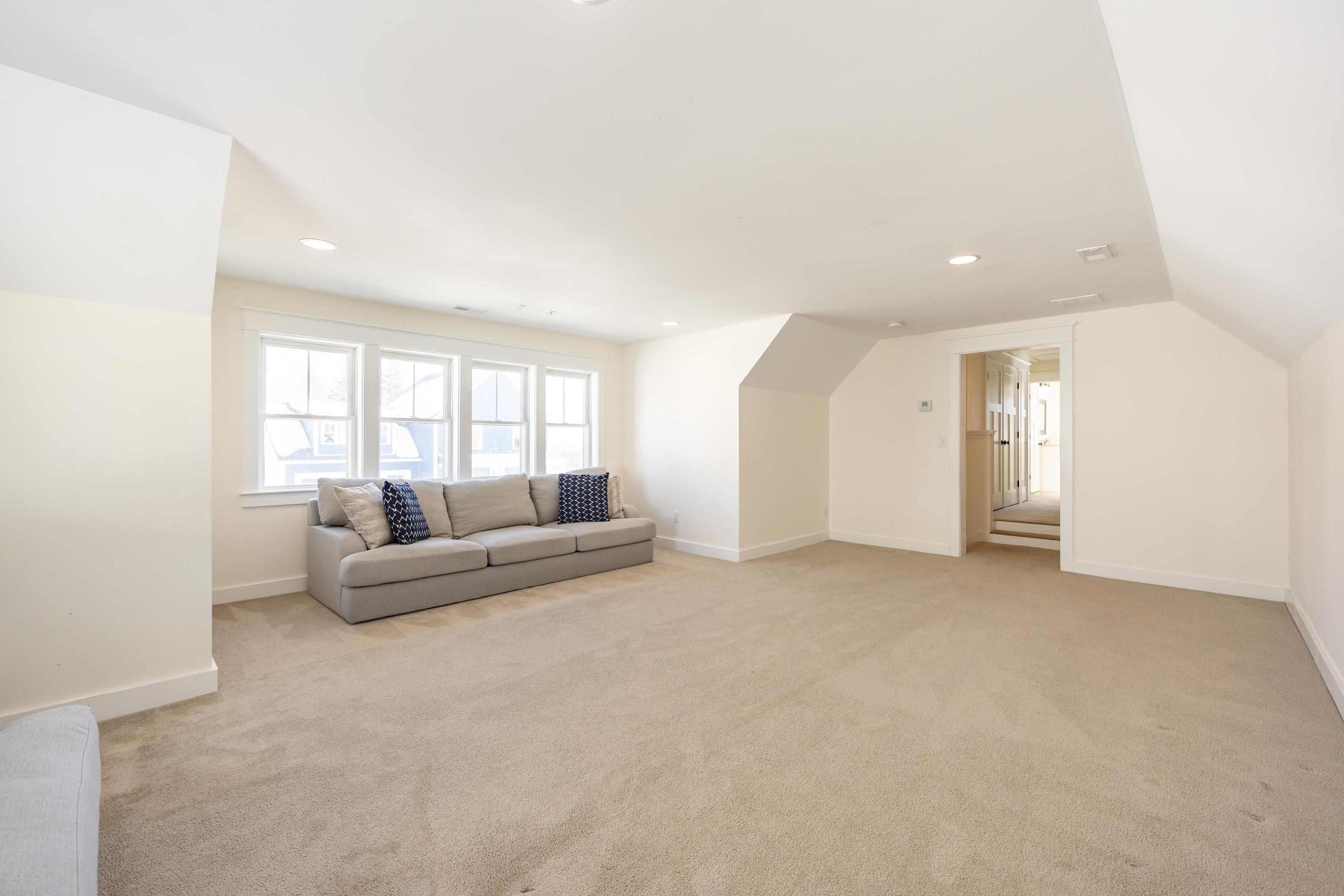 14 Eisenhower Drive Rochester, NH 03867 - Photo 25 of 33