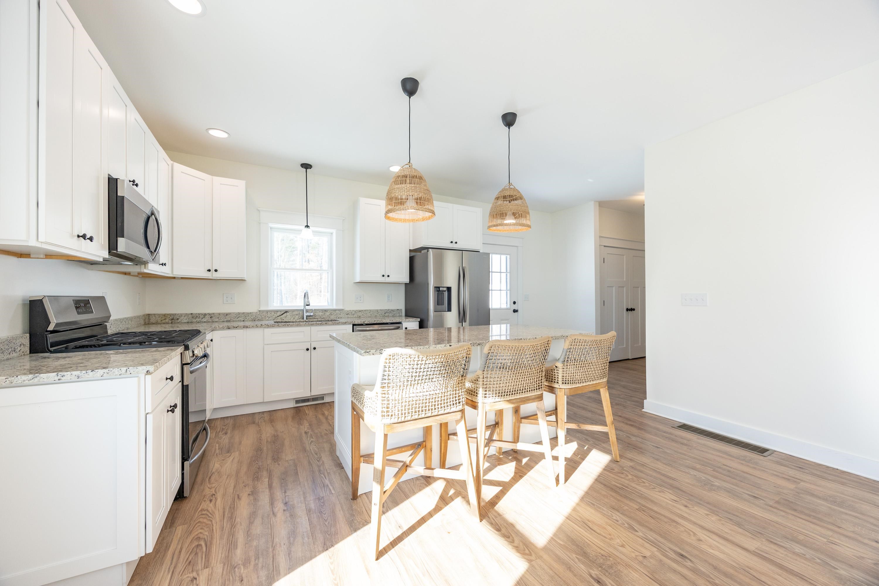 14 Eisenhower Drive Rochester, NH 03867 - Photo 4 of 33